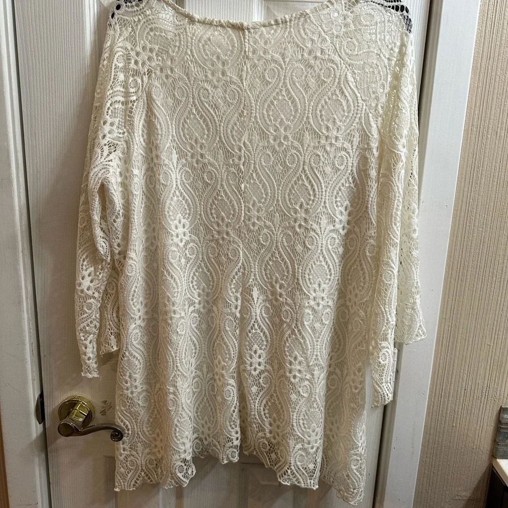 Lace white blouse good condition size 2x - Picture 2 of 3